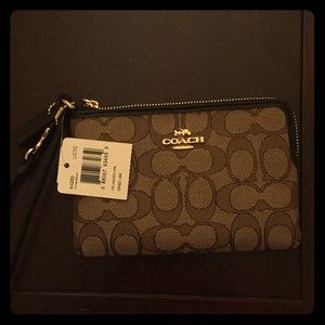 NWT Coach Wristlet
